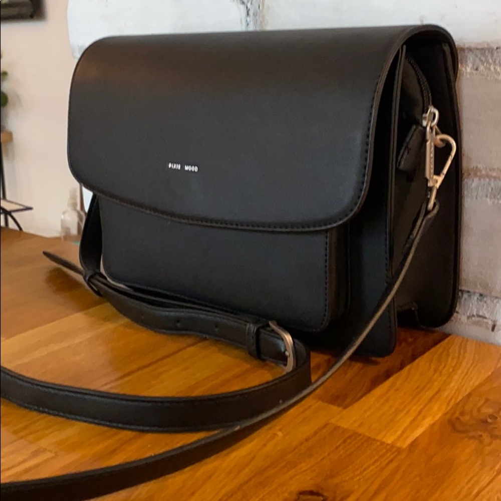 Pixie Mood Zoe Crossbody in Black